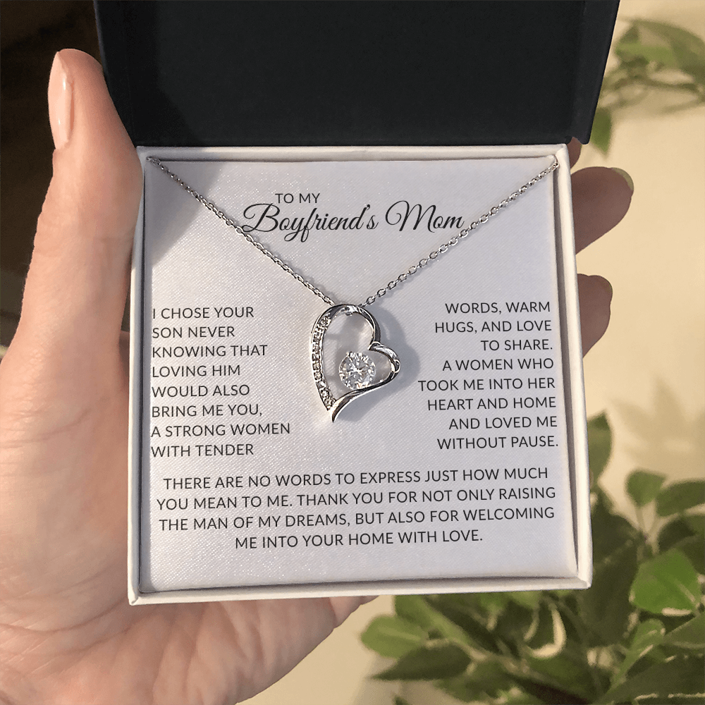 Necklace Gift for Boyfriend's Mom – Sentimental Jewelry for Mother's Day